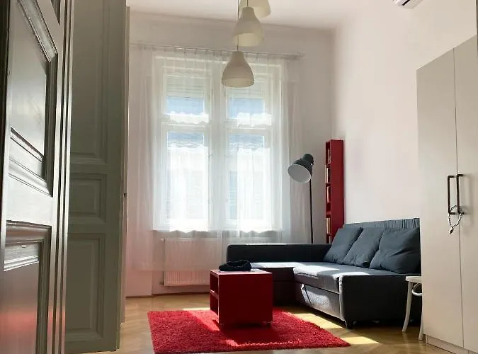 Awesome In The Apartament Budapesta